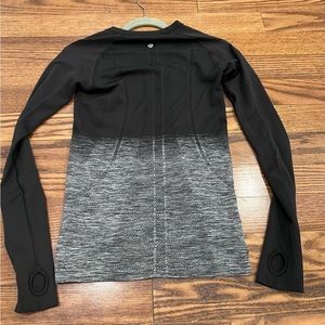 Lululemon swiftly tech long sleeve